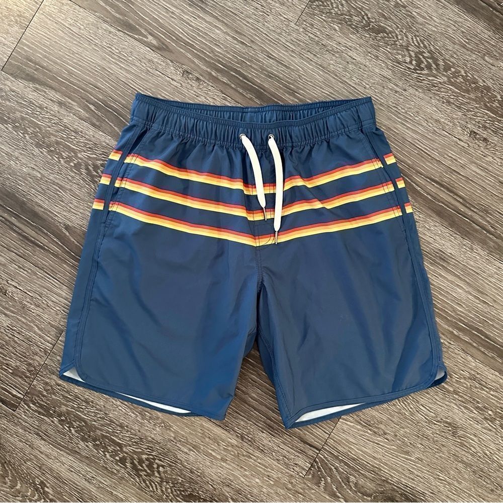 Fair Harbor 8” 3 Stripes Anchor Swim Trunks